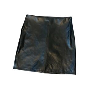 Mini Faux leather skirt Woman, Size Medium/Slim